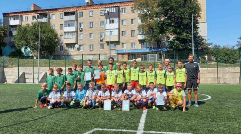  Юные футболисты Балаклеи сразились в турнире