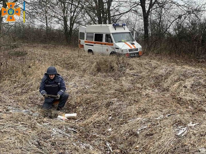  На Харьковщине саперы обнаружили 37 боеприпасов времен Второй мировой войны